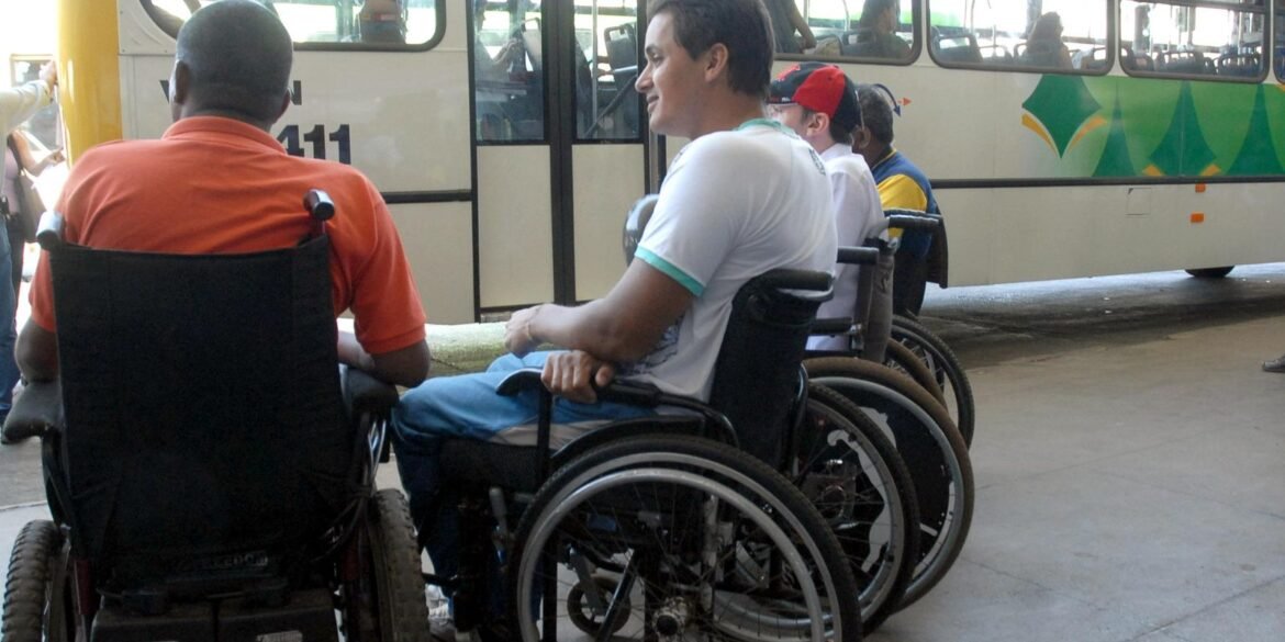 encceja-exterior:-recurso-para-atendimento-especializado-vai-ate-sexta