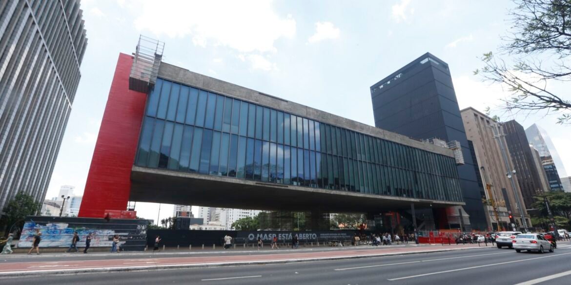 exposicao-“historias-da-ecologia”-reune-mais-de-200-obras-no-masp