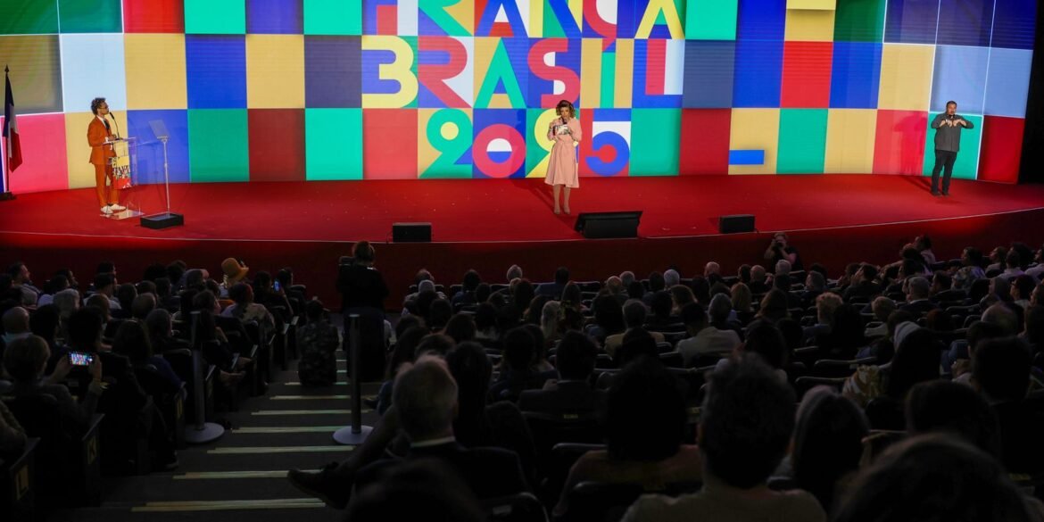 brasileiros-realizam-mais-uma-edicao-de-evento-cultural-na-franca