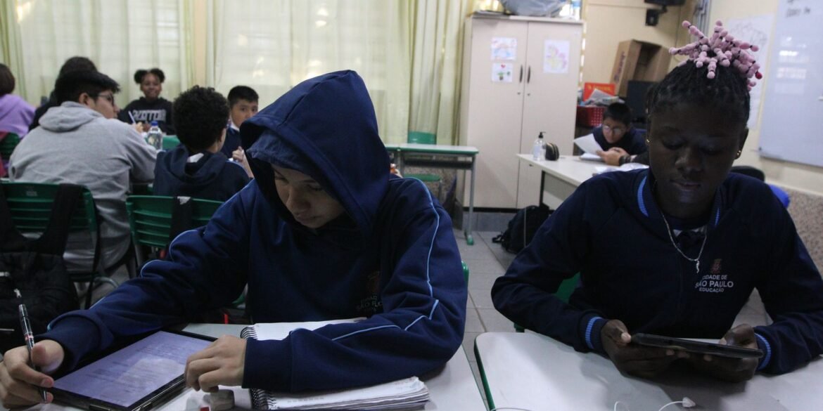 professores-no-brasil-usam-mais-ia-que-media-dos-paises-da-ocde