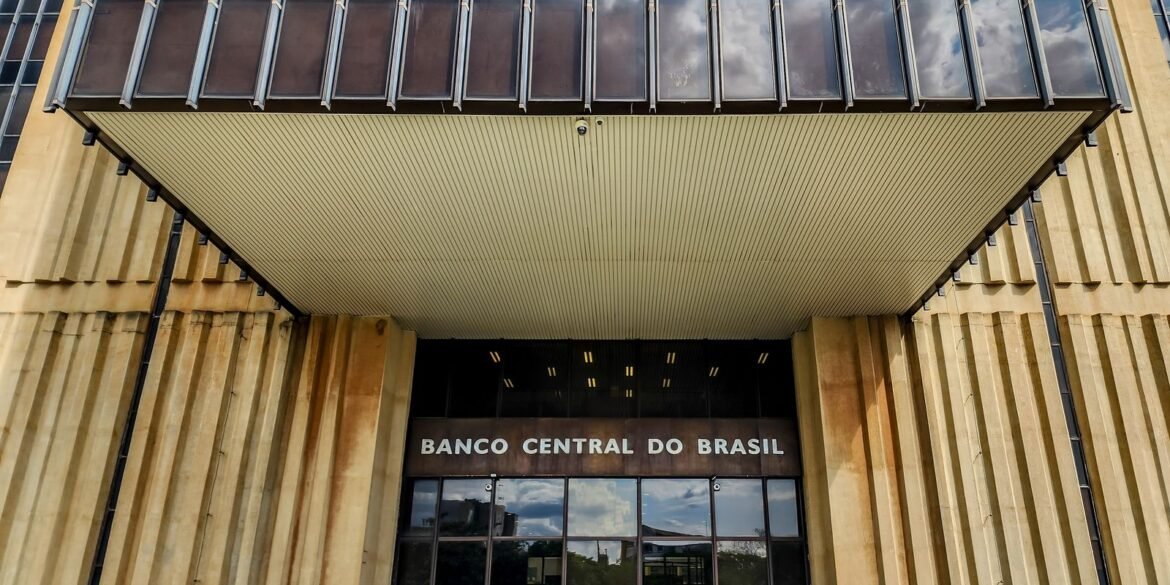 bc-aprova-aumento-de-capital-em-instituicoes-ligadas-ao-banco-master