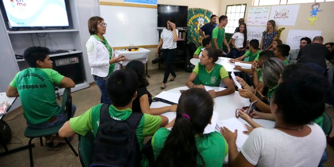 liminar-mantem-presenca-de-professores-em-salas-de-leitura-de-sp