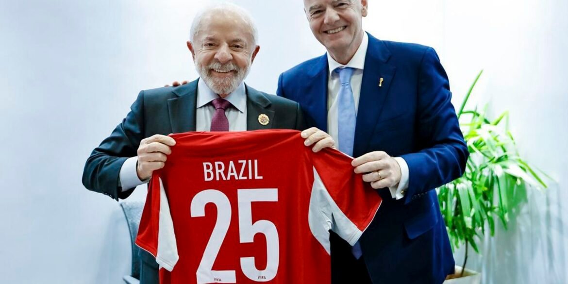 lula-convida-presidente-da-fifa-para-conhecer-universidade-do-esporte