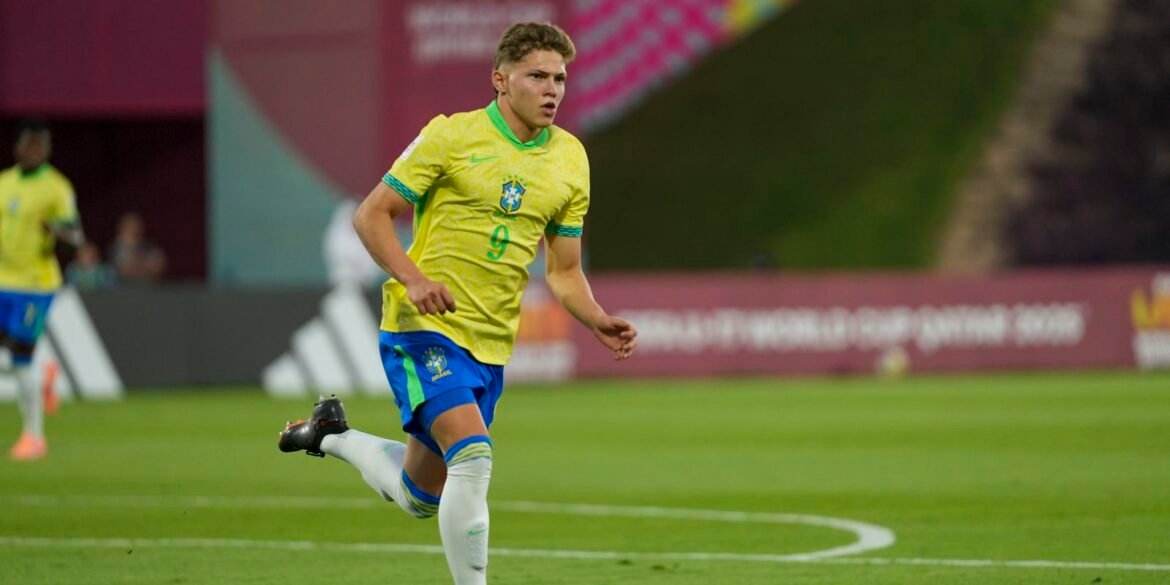 brasil-marca-no-ultimo-minuto-e-garante-vaga-na-semi-do-mundial-sub-17
