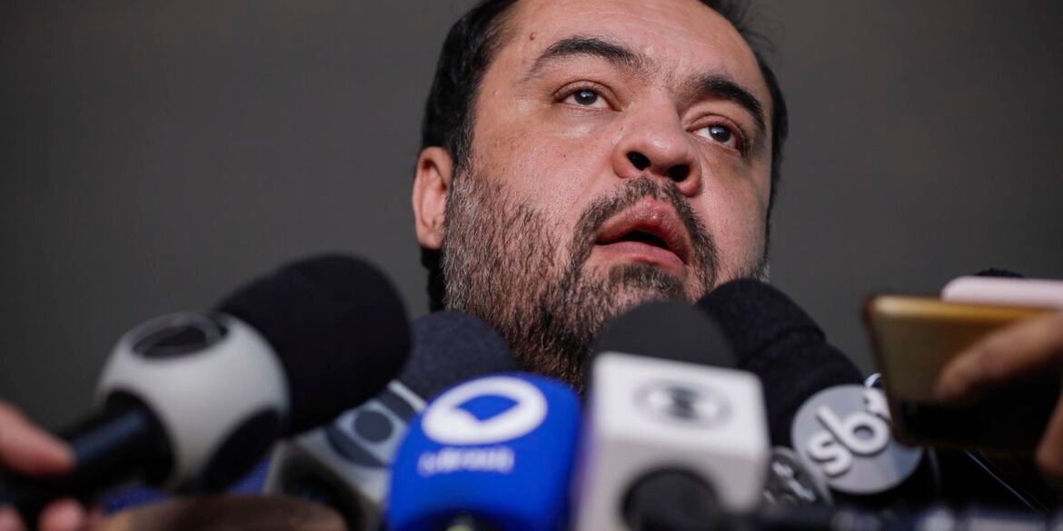 ministro-suspende-julgamento-que-pode-cassar-governador-do-rio