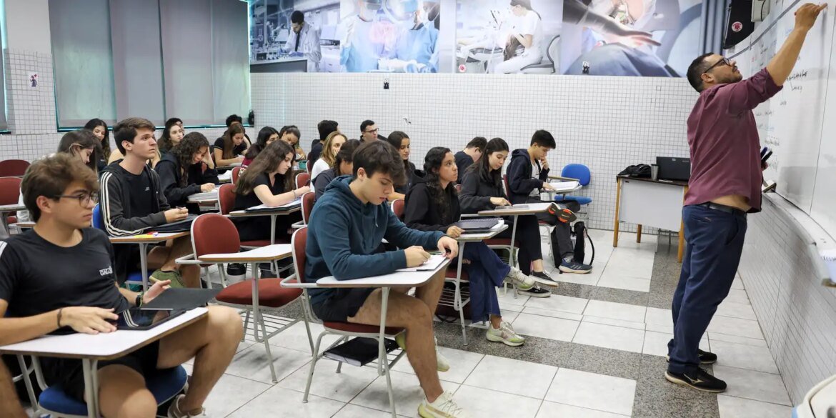 desenrola-fies:-estudante-pode-renegociar-divida-a-partir-desta-quarta