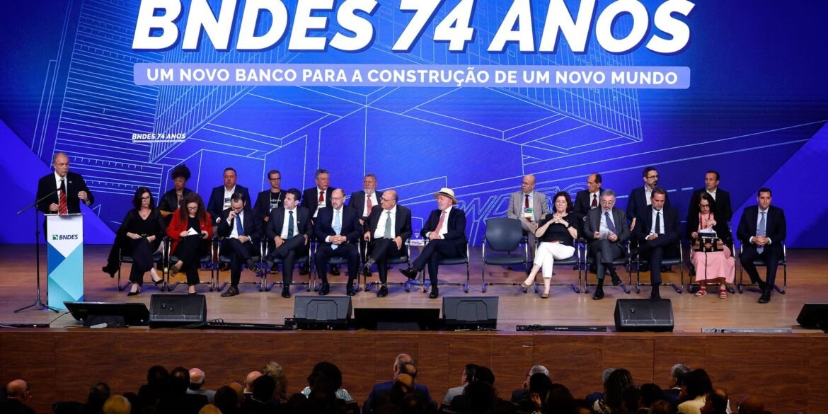 confianca-dos-tecnicos-impulsiona-bons-resultados-do-bndes,-diz-lula