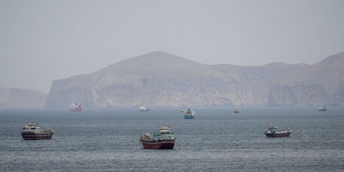 navios-ja-navegam-pelo-estreito-de-ormuz-sob-plano-de-retirada-da-onu