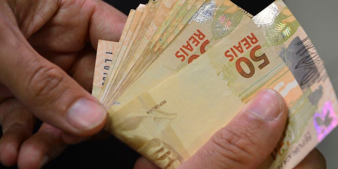 numero-de-superendividados-no-brasil-cresceu 75%-em-cinco-anos,-diz-bc